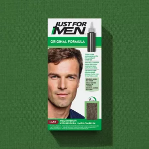 Shampoo-in Color box on green fabric