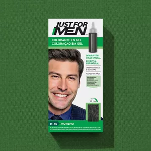 Shampoo-in Color box on green fabric